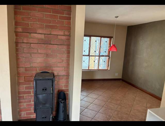 4 BEDROOM PROPERTY TO RENT IN WATERKLOOF RIDGE